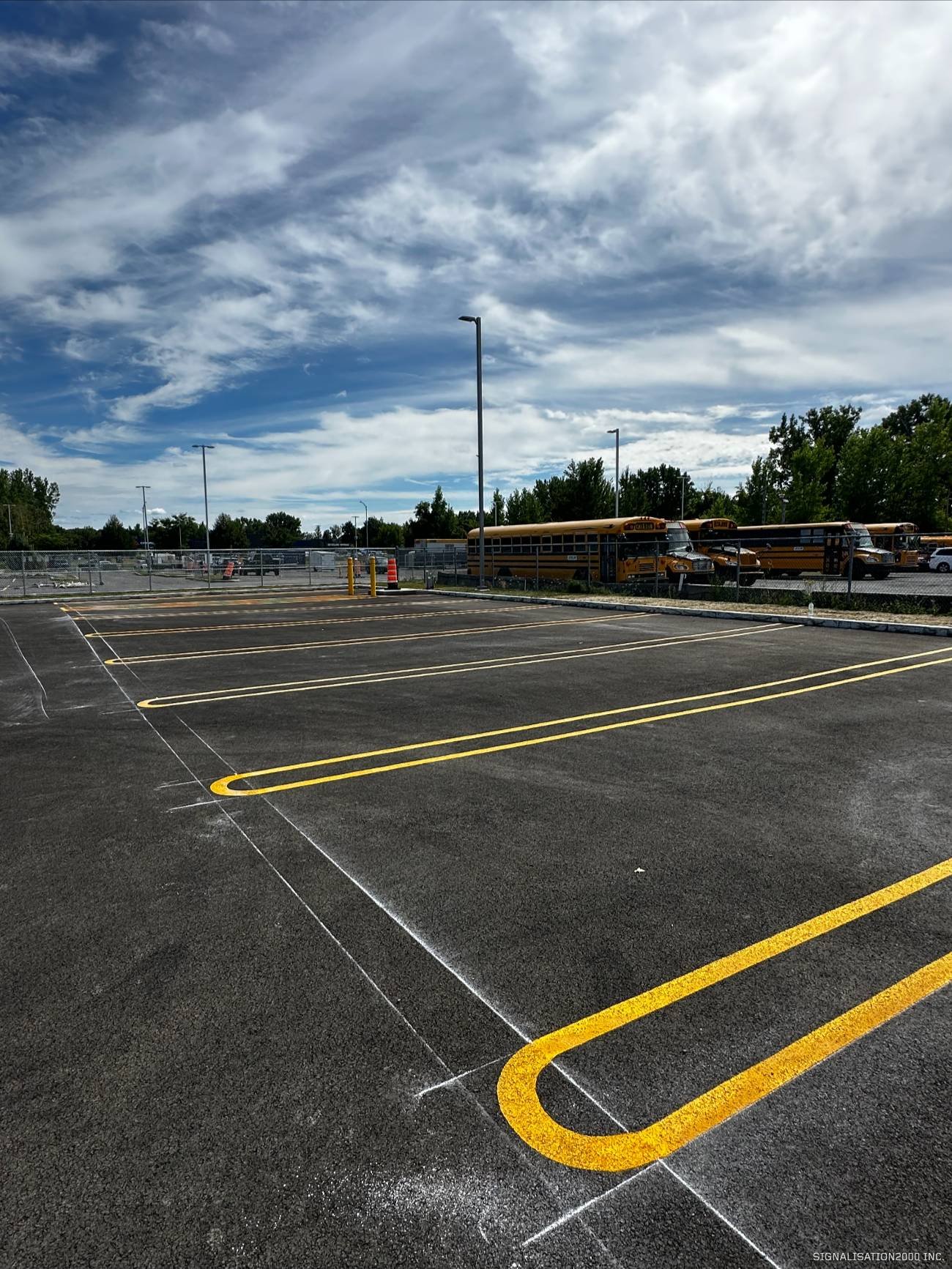 fleches et symboles pour marquage des parkings