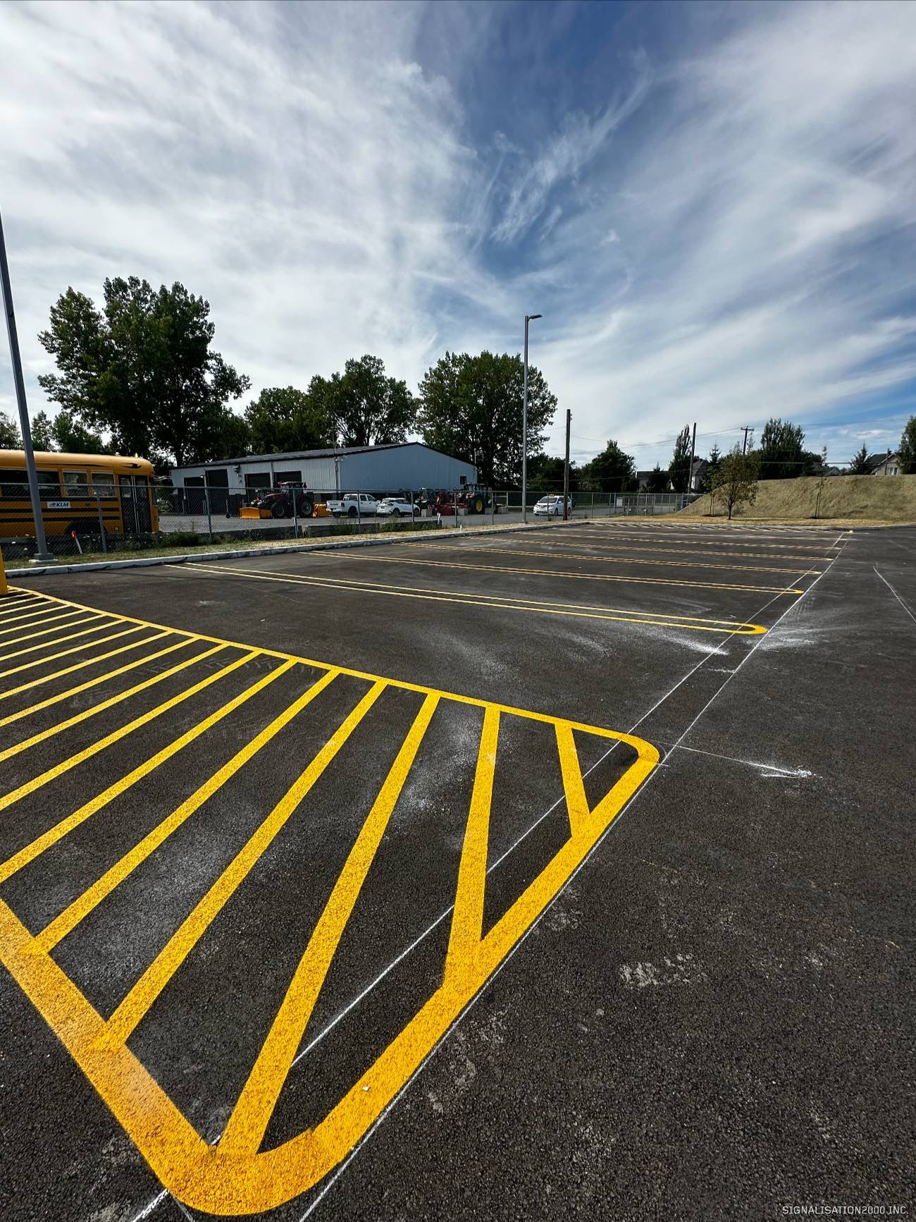 fleches et symboles pour marquage des parkings