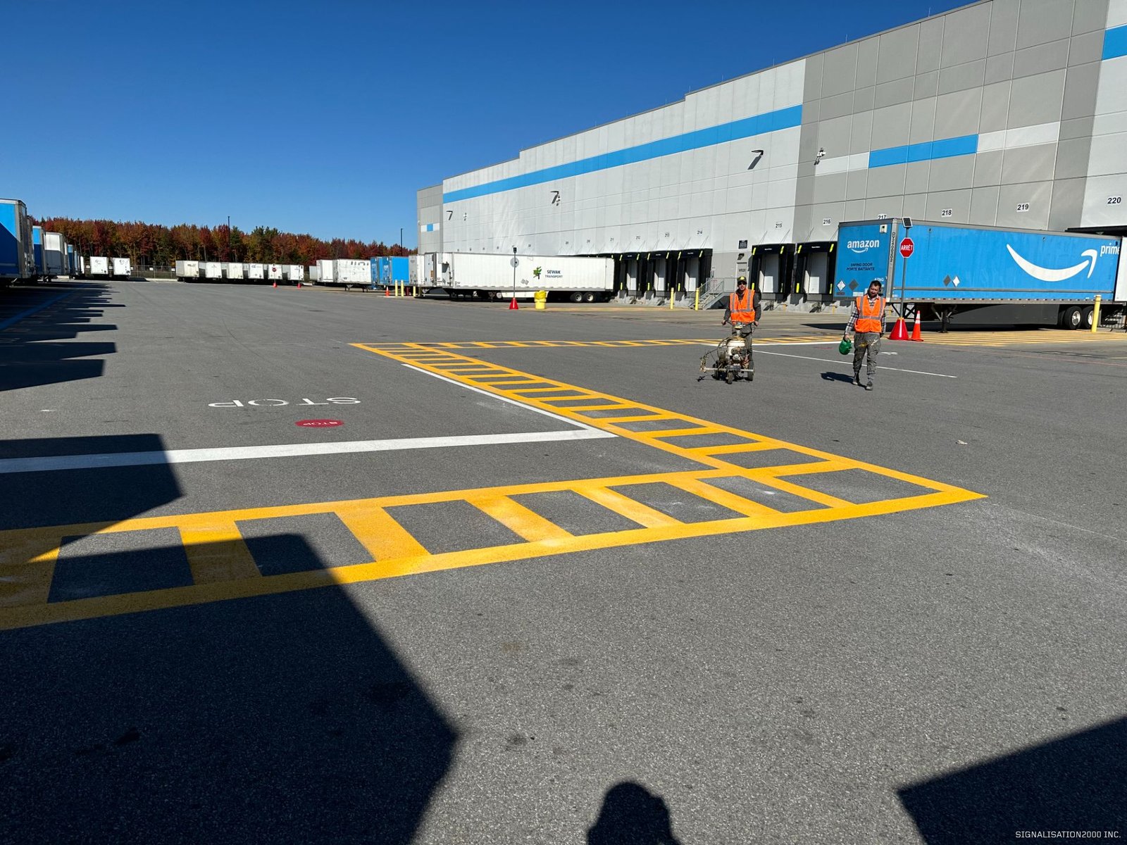 fleches et symboles pour marquage des parkings