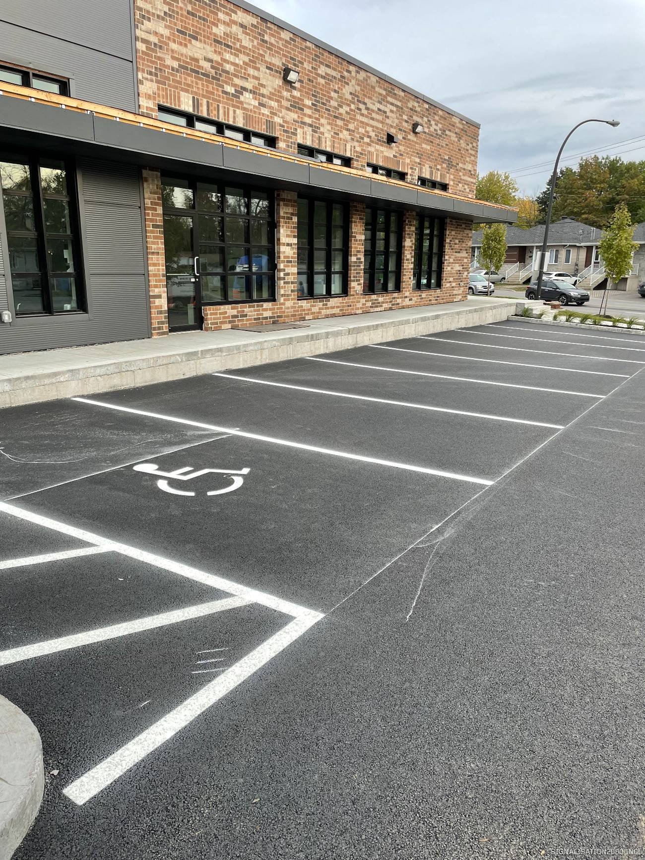fleches et symboles pour marquage des parkings