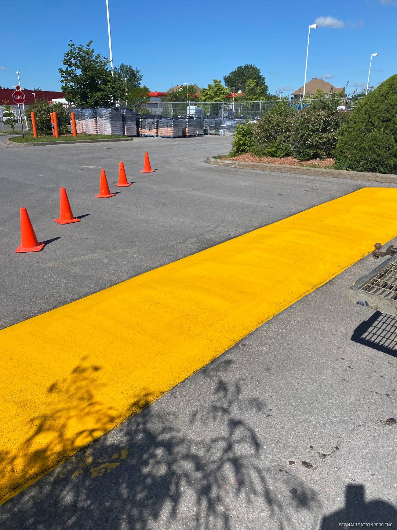 fleches et symboles pour marquage des parkings