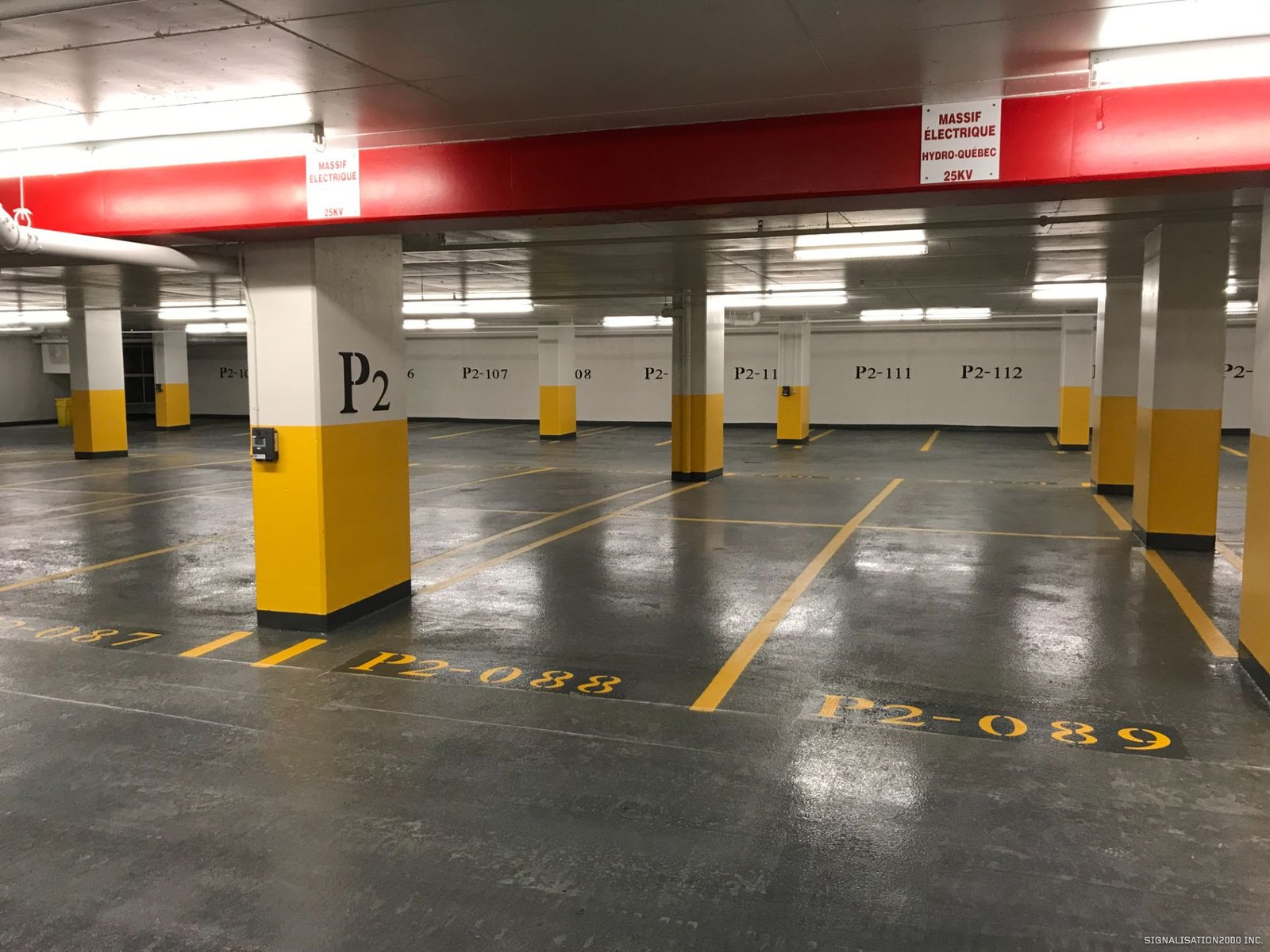 fleches et symboles pour marquage des parkings