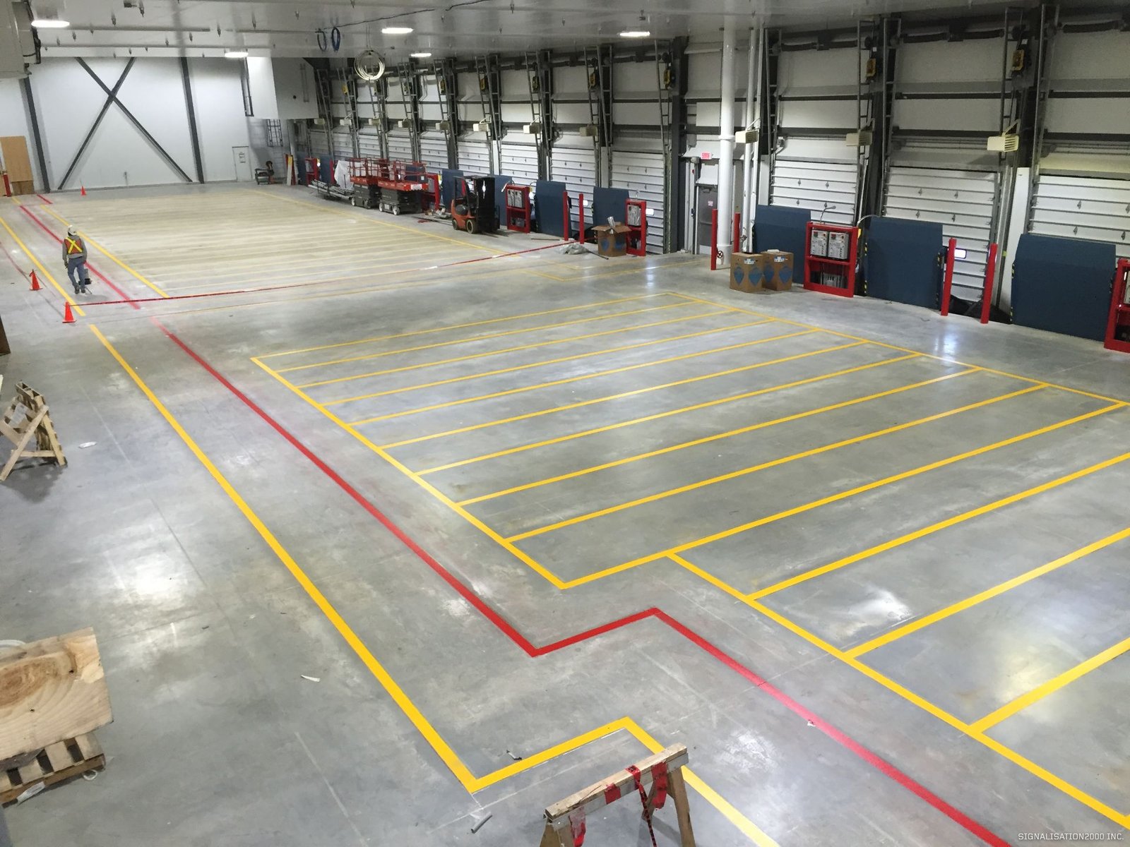 ruban de signalisation de marquage industriel et de sécurité pour usines et entrepôts