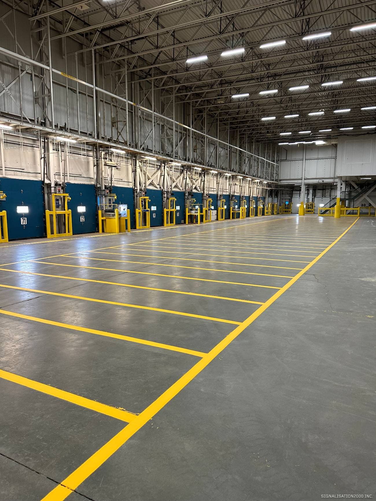 ruban de signalisation de marquage industriel et de sécurité pour usines et entrepôts