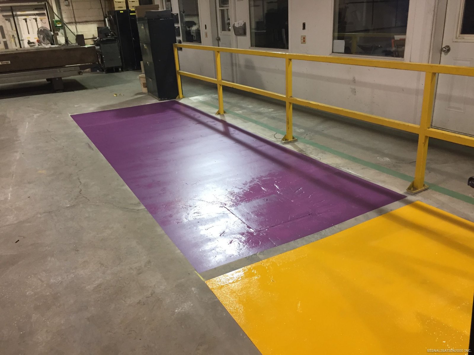 ruban de signalisation de marquage industriel et de sécurité pour usines et entrepôts