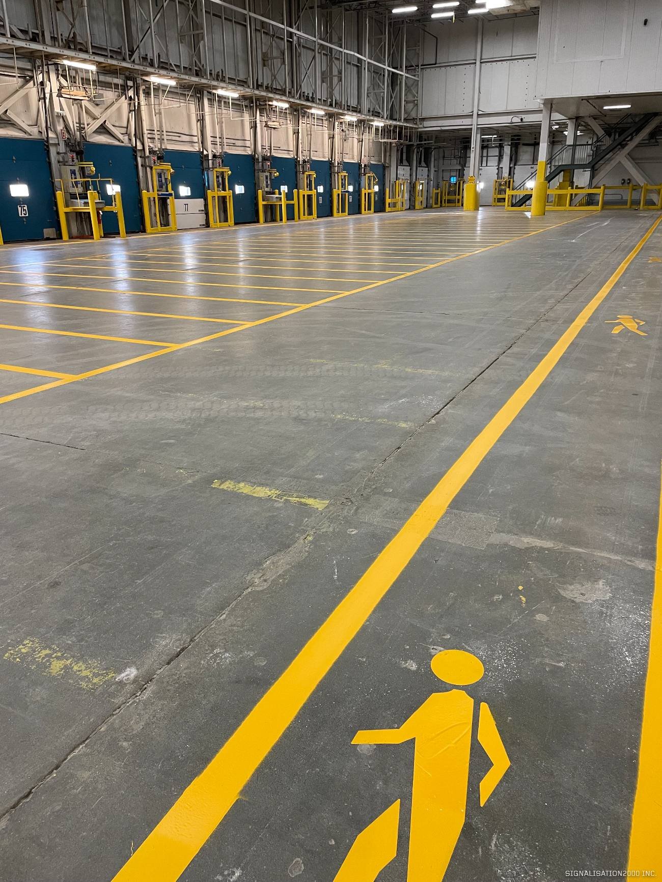 ruban de signalisation de marquage industriel et de sécurité pour usines et entrepôts